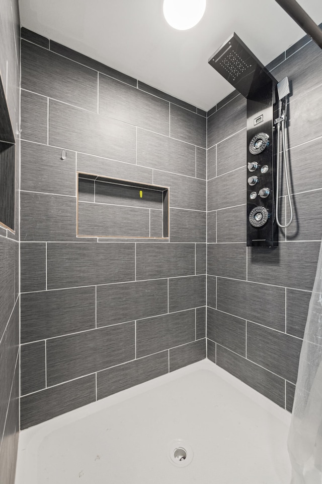 100 Lair St, Mount Vernon, KY 40456 - full bath featuring a tile shower