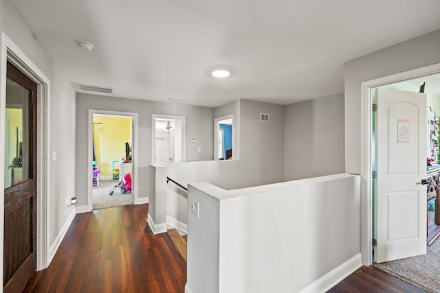 100 Lair St, Mount Vernon, KY 40456 - foyer with dark wood-style flooring and baseboards