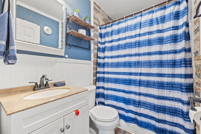 100 Lair St, Mount Vernon, KY 40456 - bathroom with toilet, vanity, and shower / bath combo