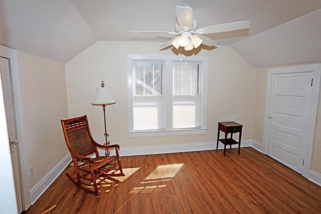 113 Olde Potomac Ave, Winchester, KY 40391 - living area with vaulted ceiling, baseboards, and wood finished floors