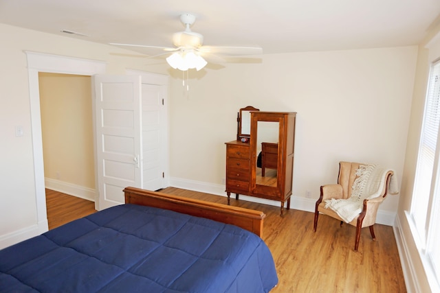 113 Olde Potomac Ave, Winchester, KY 40391 - bedroom with baseboards, wood finished floors, and visible vents