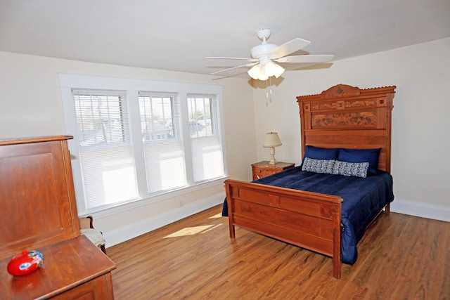 113 Olde Potomac Ave, Winchester, KY 40391 - bedroom featuring baseboards, a ceiling fan, and wood finished floors