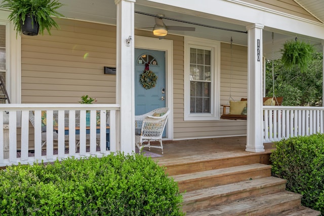 doorway to property featuring covered porch