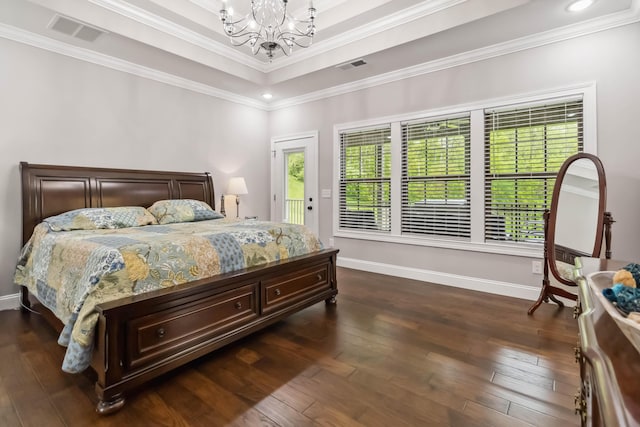 600 Avawam Dr, Richmond, KY 40475 - bedroom featuring a chandelier, visible vents, and multiple windows