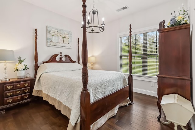 600 Avawam Dr, Richmond, KY 40475 - bedroom featuring visible vents, a chandelier, dark wood-style floors, and baseboards