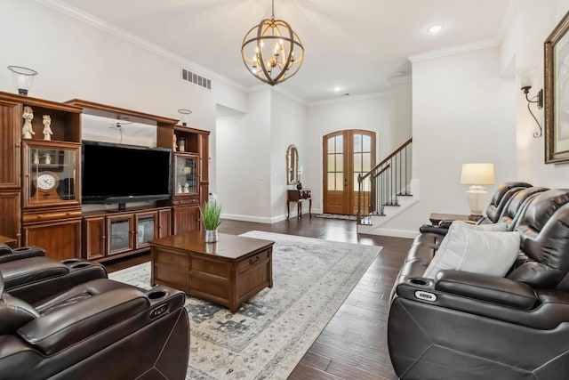 600 Avawam Dr, Richmond, KY 40475 - living area featuring recessed lighting, an inviting chandelier, dark wood-style flooring, baseboards, and visible vents