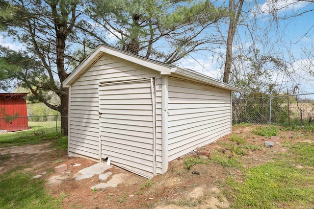 679 Mclain Rd, Springfield, KY 40069 - view of shed featuring fence