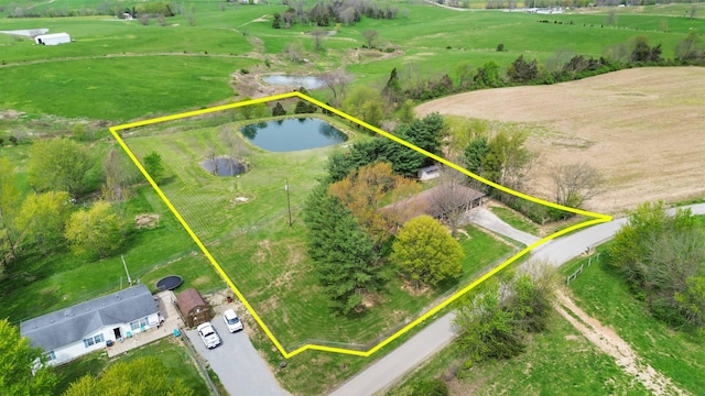 679 Mclain Rd, Springfield, KY 40069 - drone / aerial view with a water view