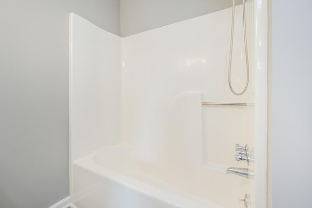 3241 Bowie Dr, Lexington, KY 40517 - bathroom with baseboards and bathtub / shower combination
