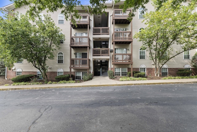 1081 S Broadway Unit 104, Lexington, KY 40504 - view of building exterior