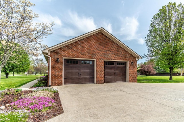 view of detached garage