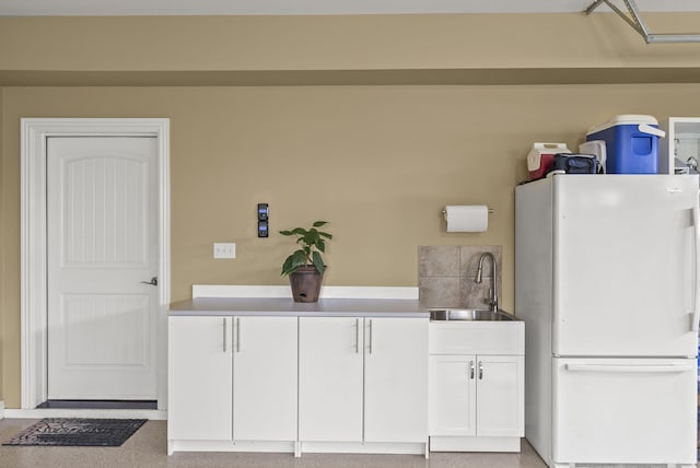 washroom featuring a sink