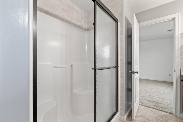 1025 Vineyard Way, Berea, KY 40403 - bathroom featuring a stall shower
