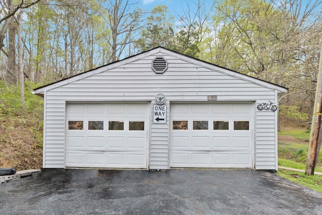597 Snow Creek Rd, Clay City, KY 40312 - view of detached garage