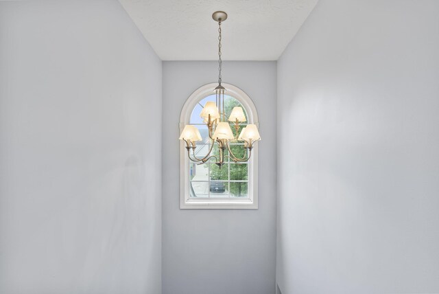 533 Lanarkshire Pl, Lexington, KY 40509 - full bath featuring a shower stall, a garden tub, and tile patterned floors
