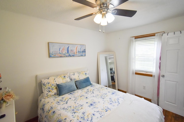 108 Central Ct, Richmond, KY 40475 - bedroom with dark wood-style floors and a ceiling fan