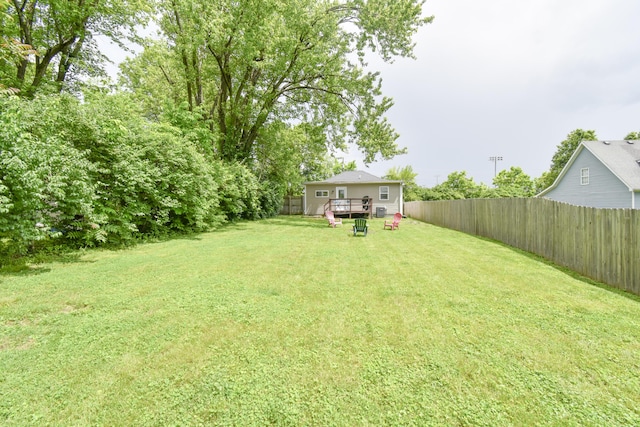 108 Central Ct, Richmond, KY 40475 - view of yard with a wooden deck