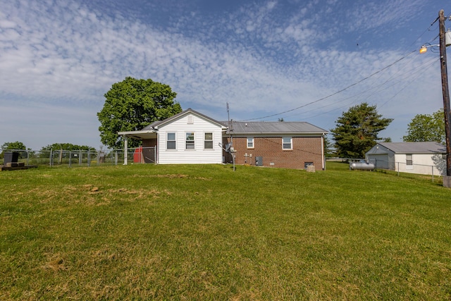 122 Barker Way, Lancaster, KY 40444 - view of rear view of house