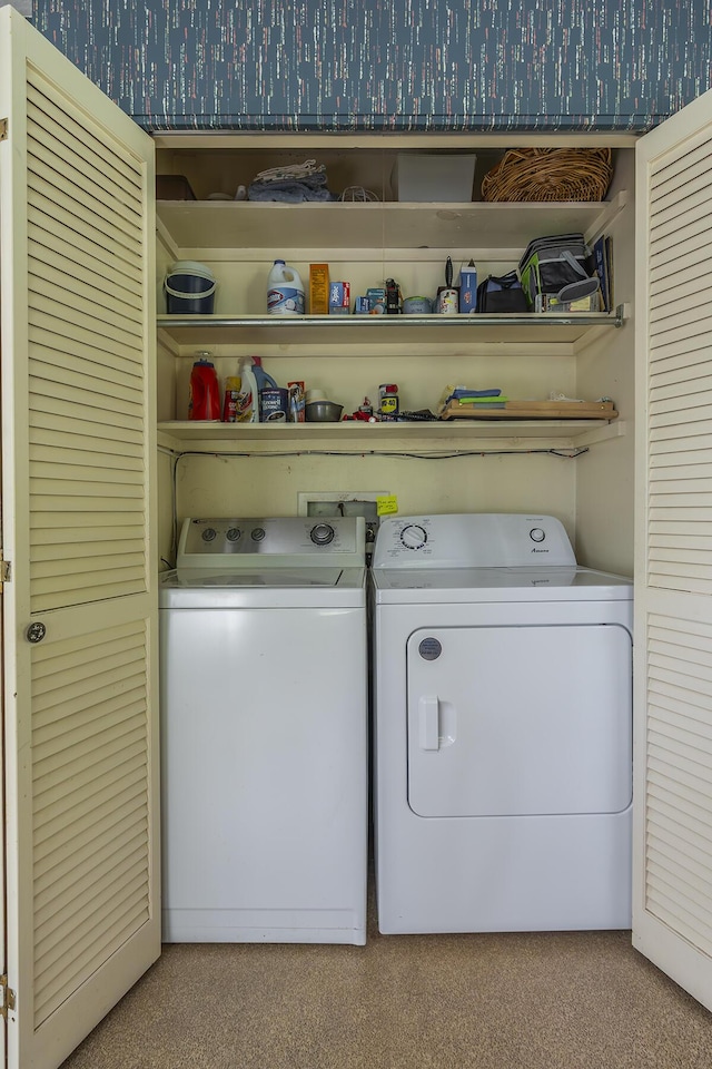 1964 Shadybrook Ln, Lexington, KY 40502 - laundry area featuring washing machine and dryer