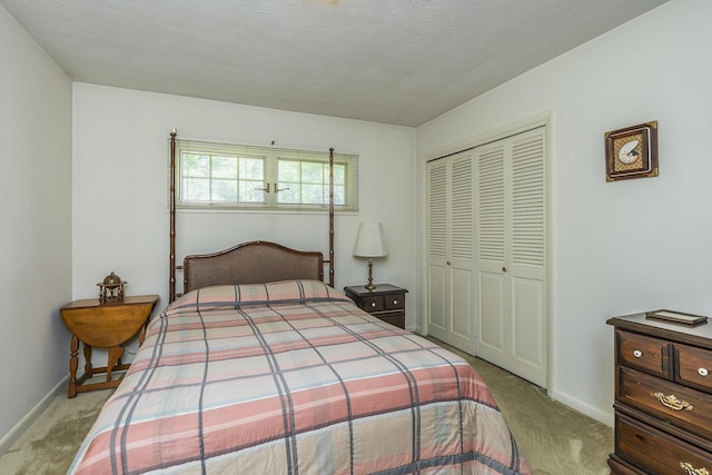 1964 Shadybrook Ln, Lexington, KY 40502 - bedroom featuring carpet flooring, a closet, and baseboards