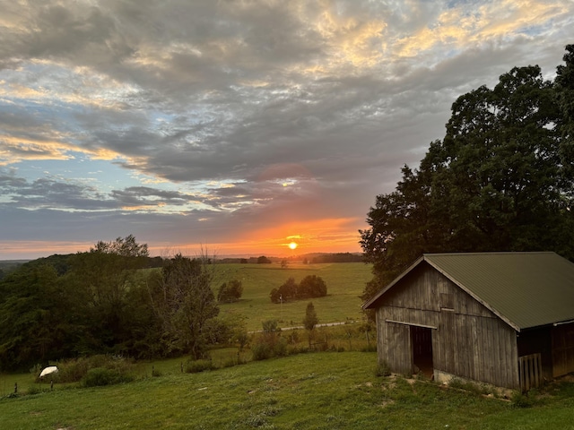 91 Barnett Rd, Brodhead, KY 40409 - view of yard featuring an outdoor structure, a pole building, and a rural view