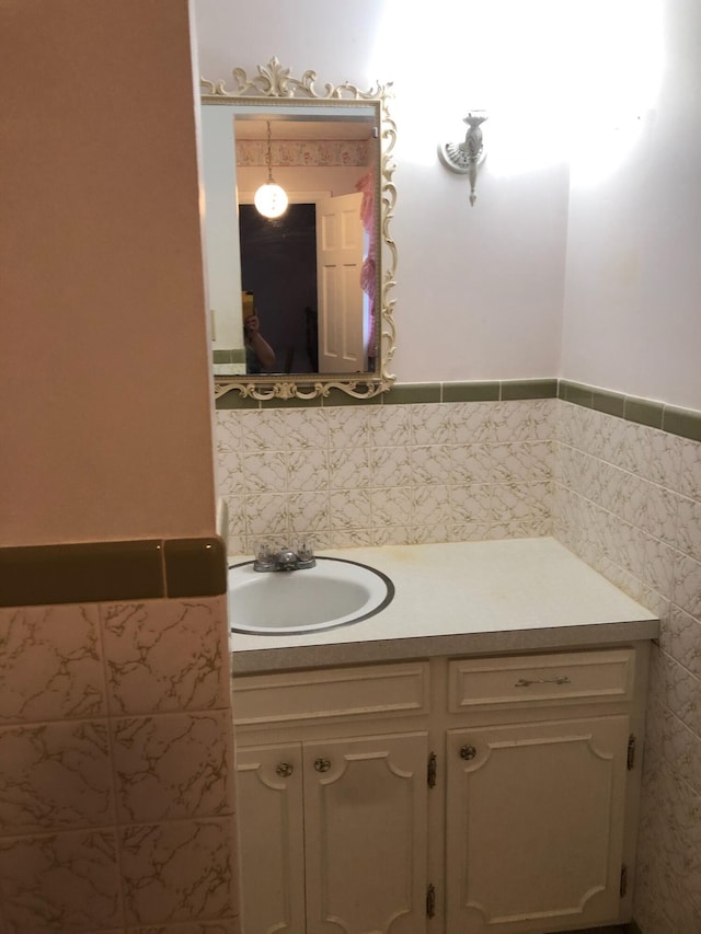 98 Lois St, Lawrenceburg, KY 40342 - bathroom with vanity and tile walls