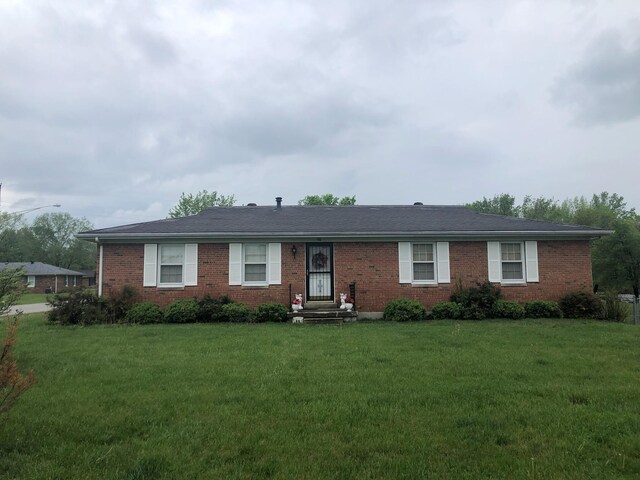 98 Lois St, Lawrenceburg, KY 40342 - ranch-style house with brick siding and a front lawn