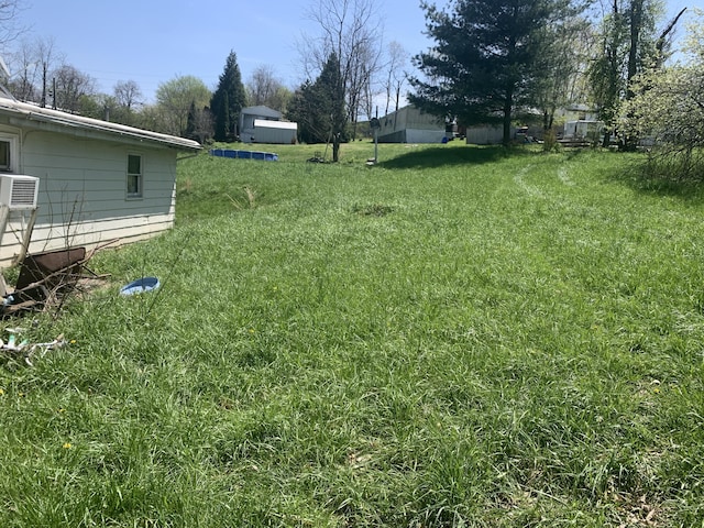 815 W Main St, Mount Vernon, KY 40456 - view of yard