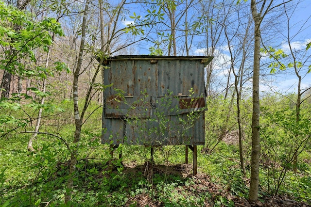 view of outbuilding with an outbuilding