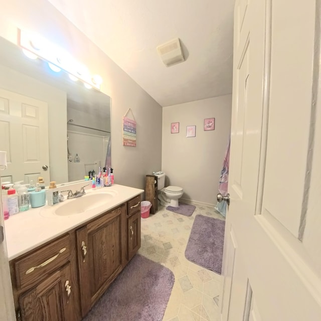 17 Jessica Way, Stanford, KY 40484 - bathroom with toilet, vanity, and a shower