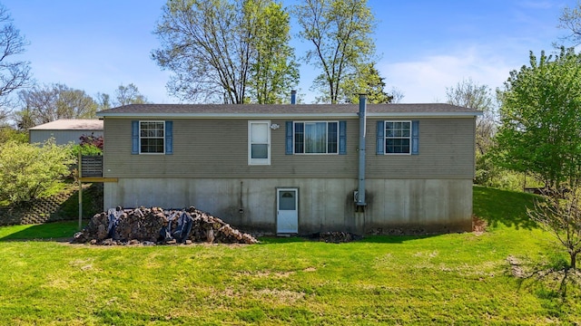 1142 Indian Creek Rd, Sadieville, KY 40370 - back of property featuring a lawn