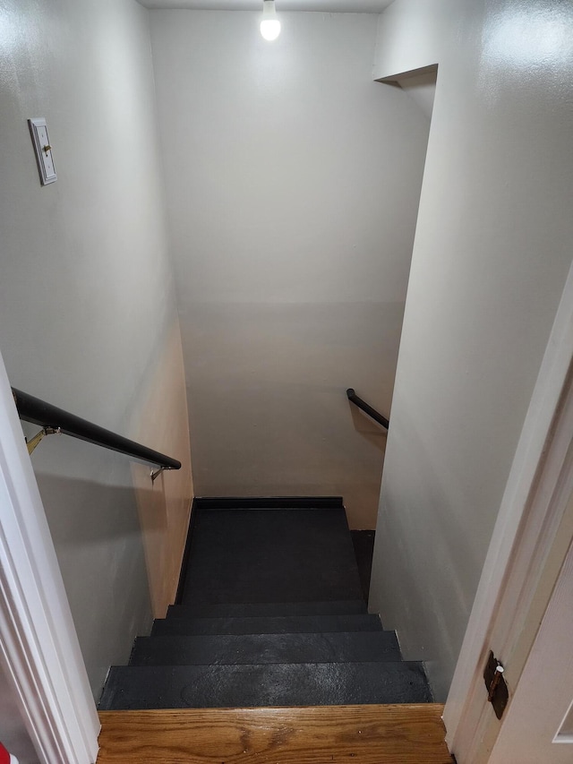 3120 Helmsdale Pl, Lexington, KY 40509 - view of staircase