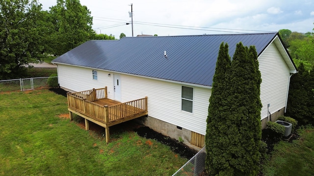 601 Heaton Ford Rd, Science Hill, KY 42553 - rear view of property with crawl space, metal roof, a lawn, a wooden deck, and fence