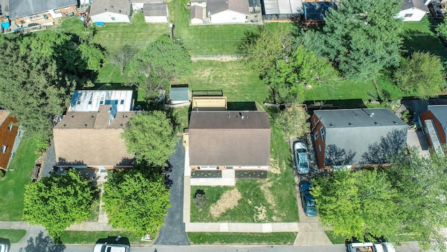bird's eye view with a residential view