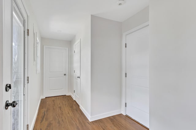 1144 Crenshaw Ln, Nicholasville, KY 40356 - corridor with baseboards and wood finished floors