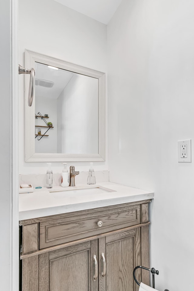1144 Crenshaw Ln, Nicholasville, KY 40356 - bathroom with vanity