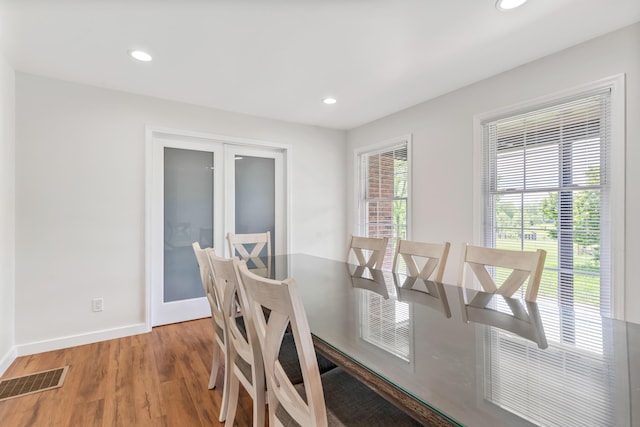 1144 Crenshaw Ln, Nicholasville, KY 40356 - dining space with visible vents, wood finished floors, baseboards, and recessed lighting