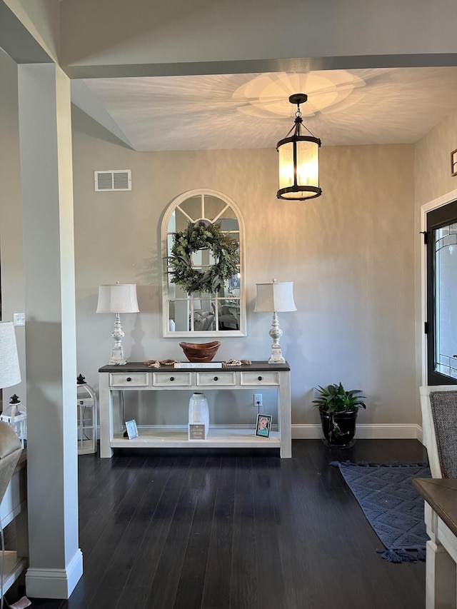 1500 Chardonnay Way, Berea, KY 40403 - entryway featuring dark wood finished floors