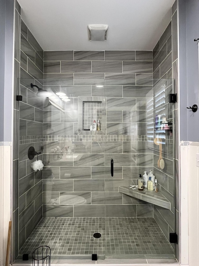 1500 Chardonnay Way, Berea, KY 40403 - full bathroom with a stall shower