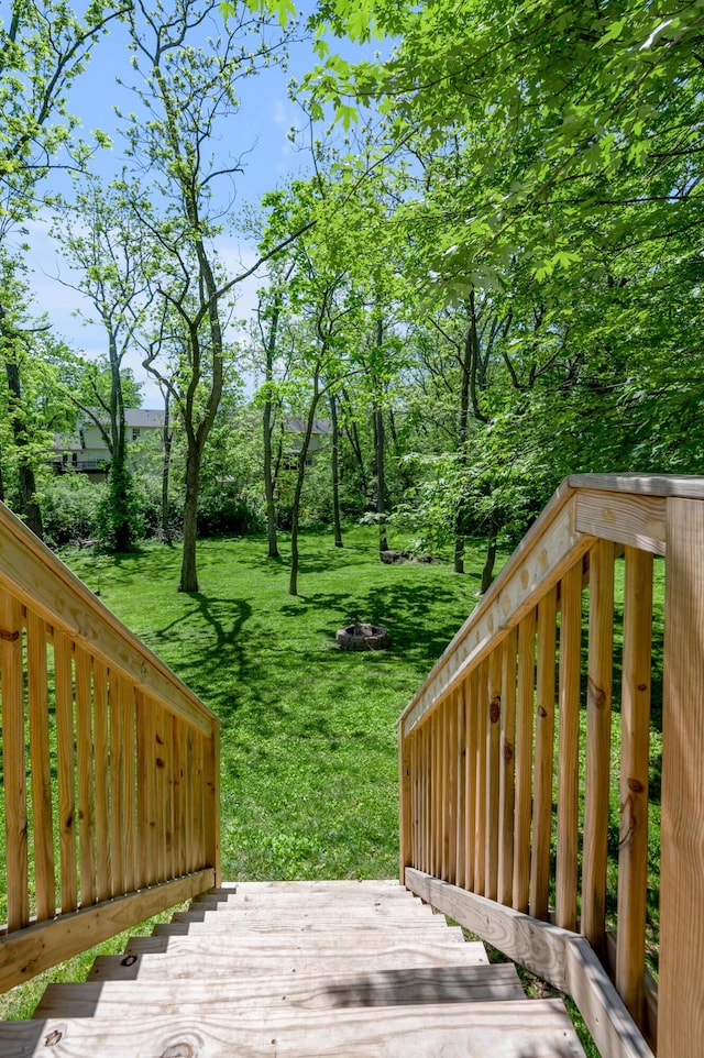 4805 Laurel Creek Cir, Lexington, KY 40515 - wooden terrace with a yard