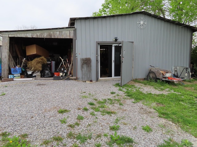view of outbuilding