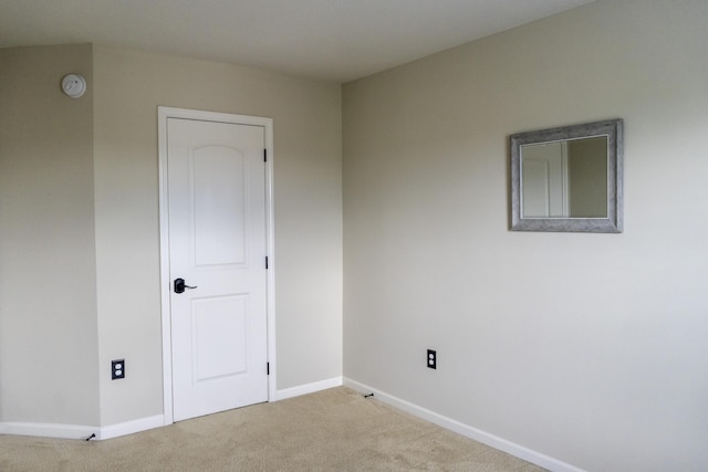 2736 Candytuft Ln, Lexington, KY 40511 - spare room featuring baseboards and carpet