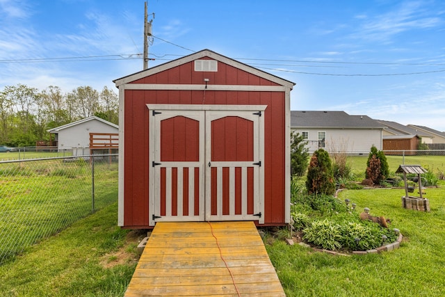 1620 Hannah Dr, Lawrenceburg, KY 40342 - view of shed with a fenced backyard