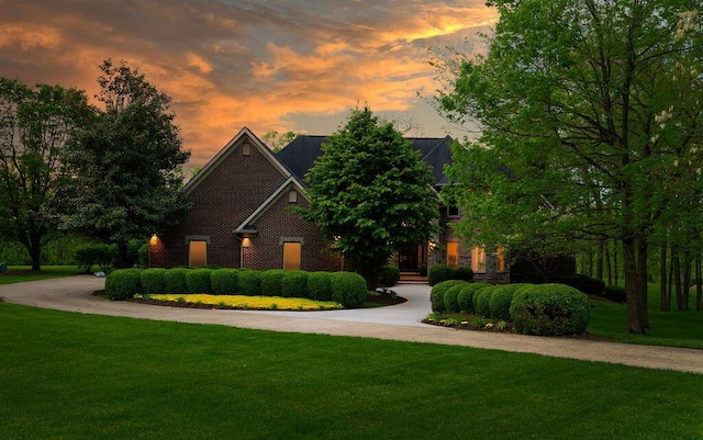 view of front of house with a front yard