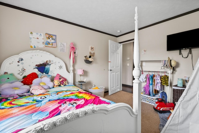 6989 W Laurel Rd, London, KY 40741 - carpeted bedroom featuring baseboards and ornamental molding