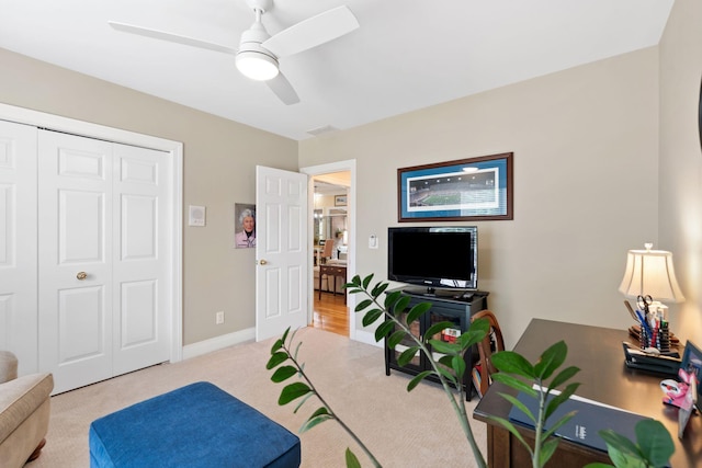 3283 Snaffle Rd, Lexington, KY 40513 - sitting room featuring carpet flooring, a ceiling fan, and baseboards