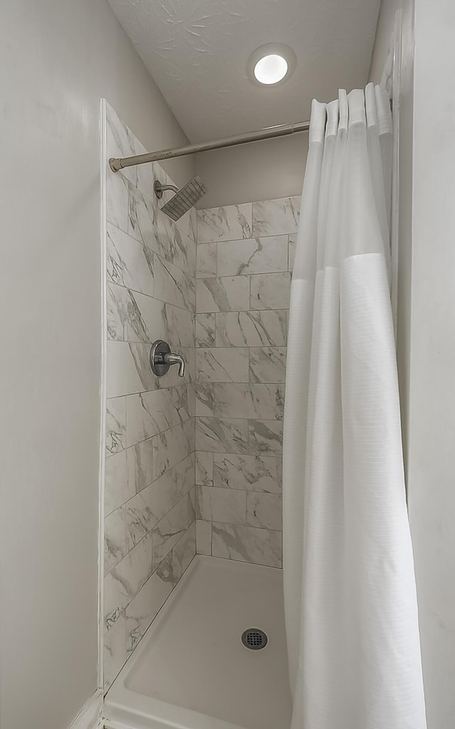 132 Mason Springs Dr, Nicholasville, KY 40356 - full bathroom featuring a stall shower