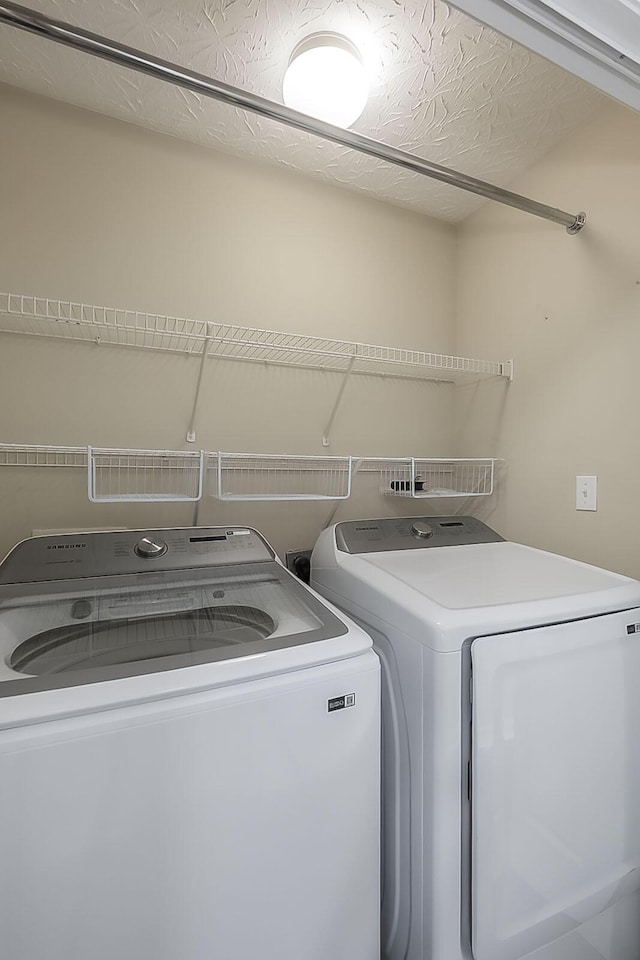 132 Mason Springs Dr, Nicholasville, KY 40356 - washroom featuring washing machine and clothes dryer