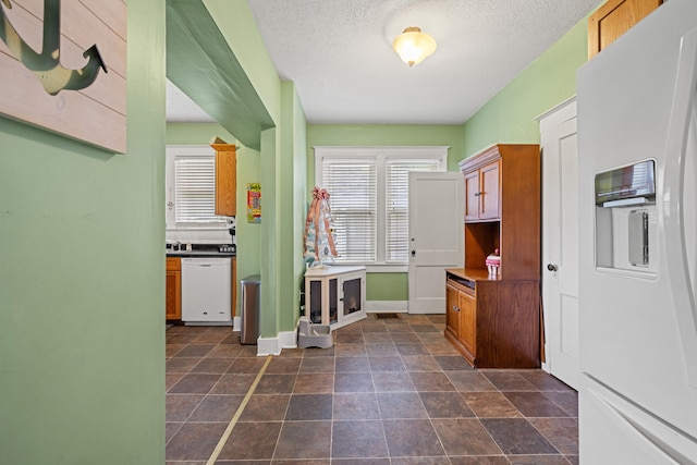 123 Baughman Ave, Danville, KY 40422 - mudroom with a textured ceiling and baseboards