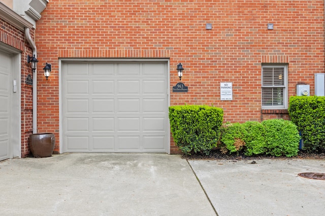 963 Star Shoot Pkwy, Lexington, KY 40509 - garage featuring concrete driveway